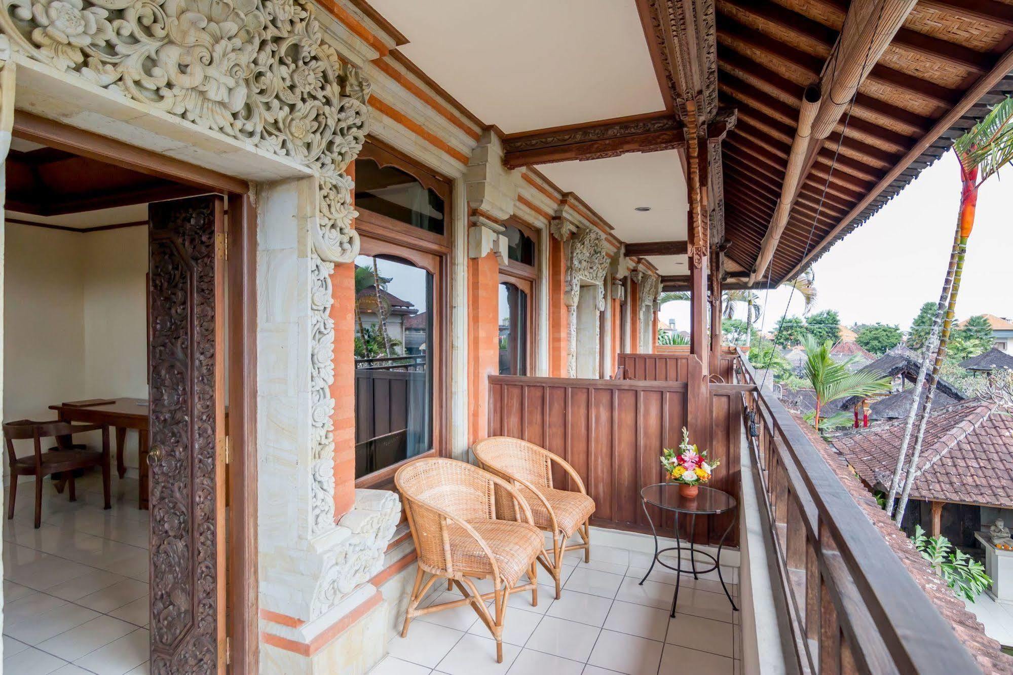 Depradha Ubud Hotel ภายนอก รูปภาพ